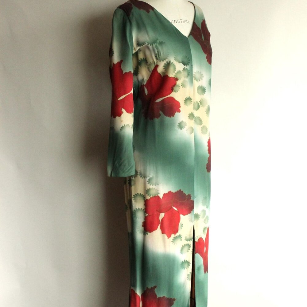 Vintage 1960s Dress, Green and Red Asian Rayon Maxidress with Iris Floral Print - Picture 6 of 10
